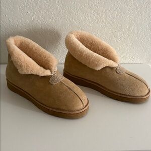 UGG MATE REVIVAL CHESTNUT SHEARLING LINED MOCASSIN SHOE US 9